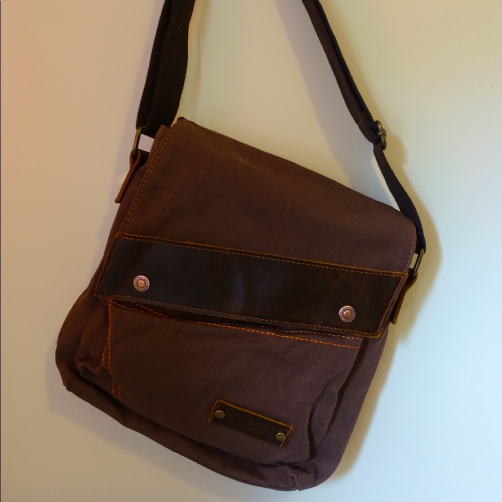AUGUR Leather and Canvas Bag